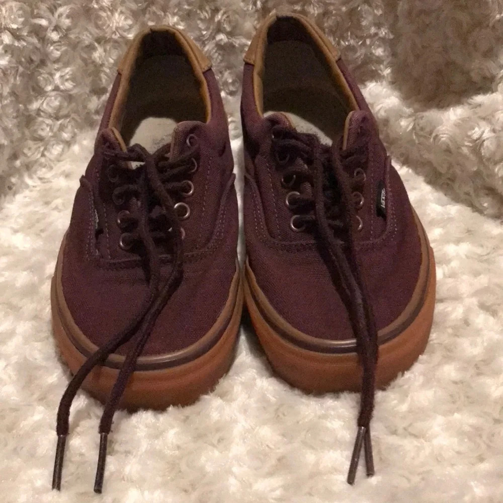 Vans - Picture 4 of 6
